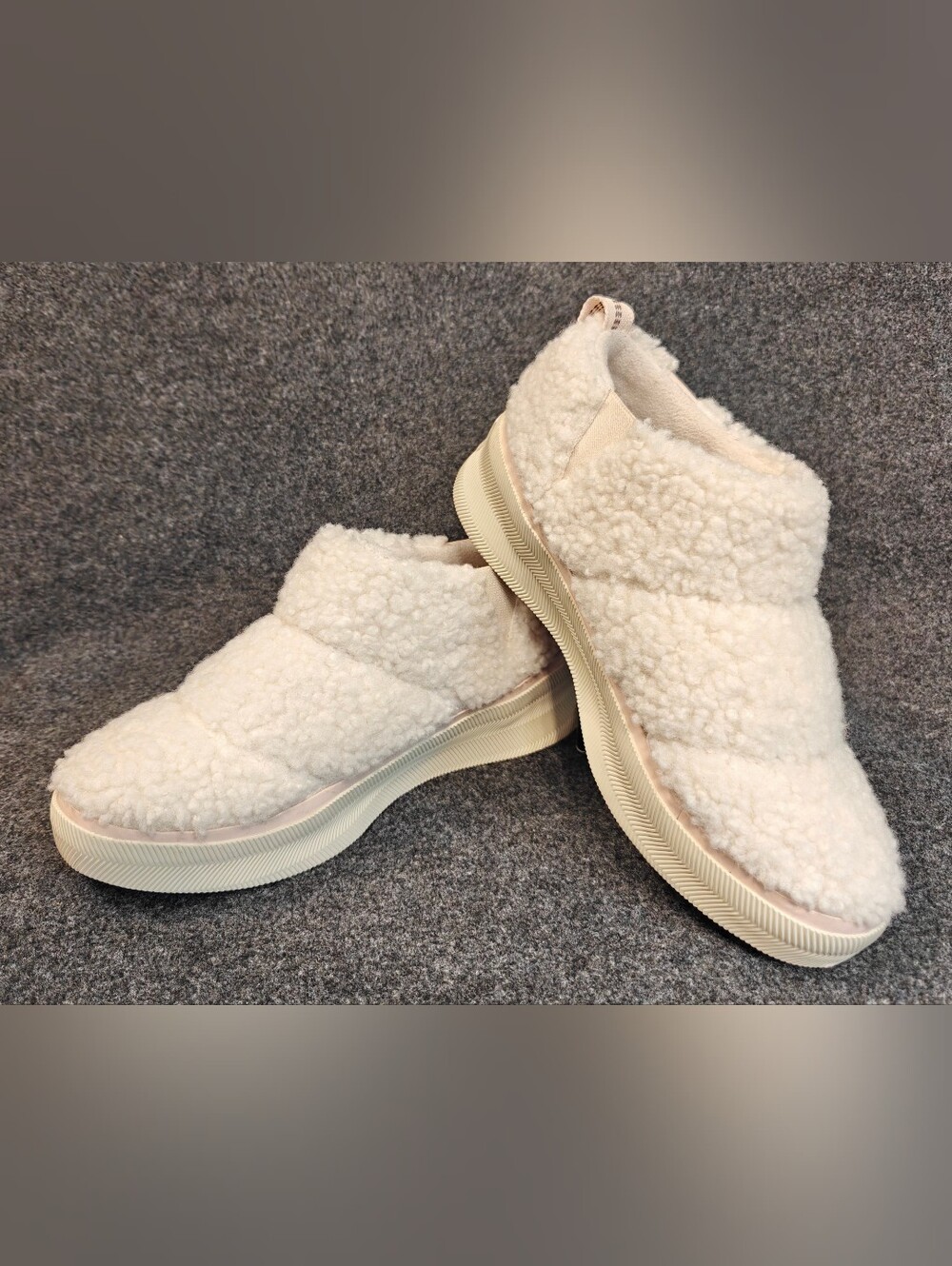 Sorel Women's Out N About IV Mini Puffy Natural Chalk Booties - NWT - Sz 10